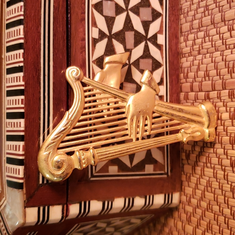 Vintage Jonette Jewelry Co Brooch